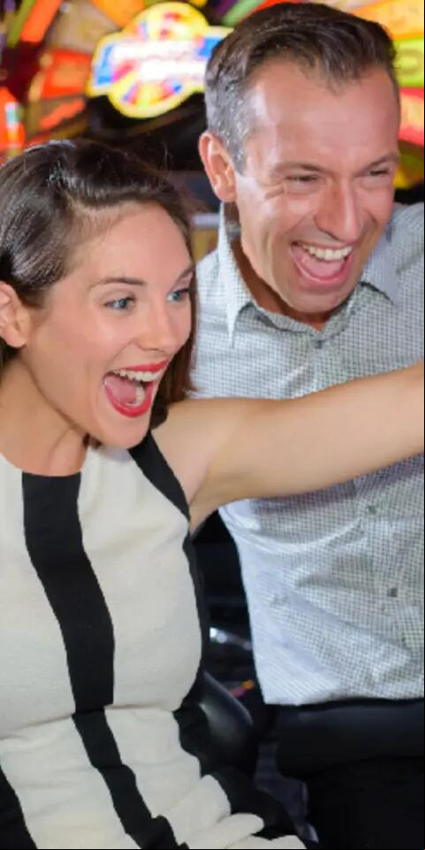 biggest gambling wins couple celebrating